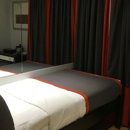 Avant Serviced Suites - Personal Concierge Manila Esterno foto