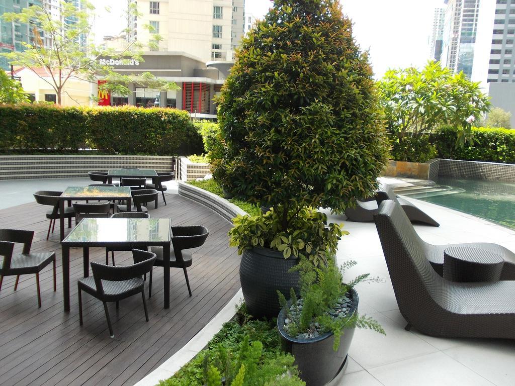 Avant Serviced Suites - Personal Concierge Manila Esterno foto