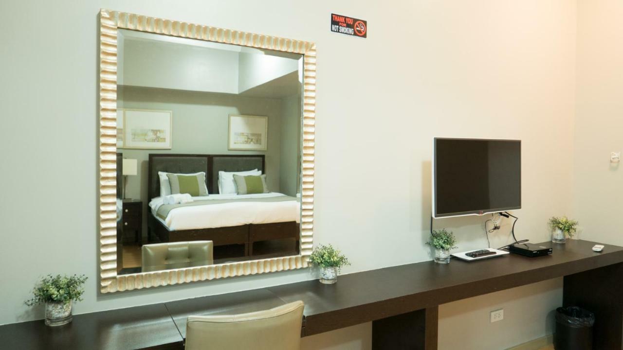 Avant Serviced Suites - Personal Concierge Manila Esterno foto