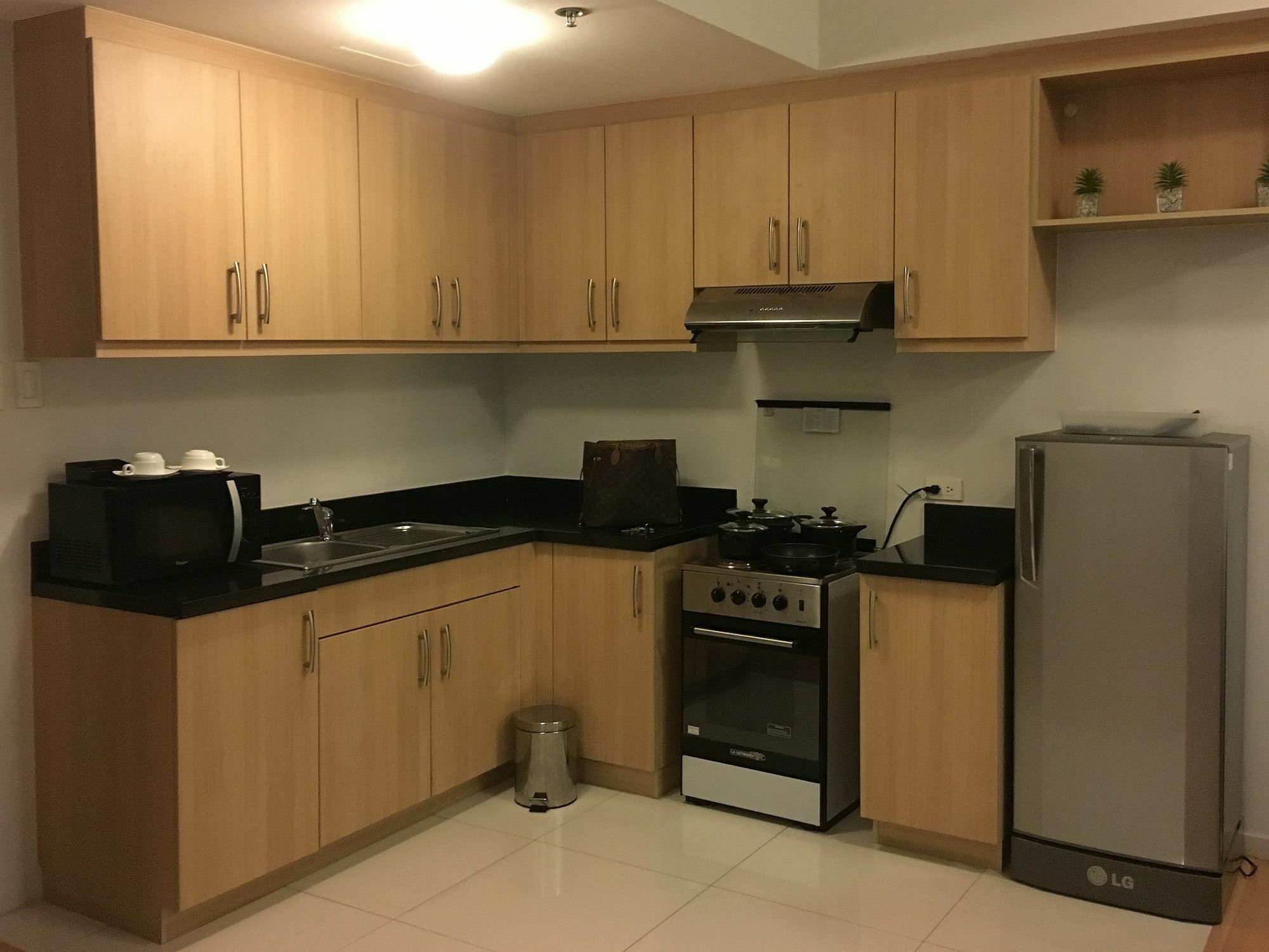 Avant Serviced Suites - Personal Concierge Manila Esterno foto